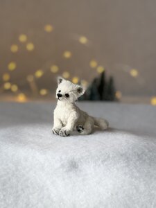 Miniature polar fox Flocke